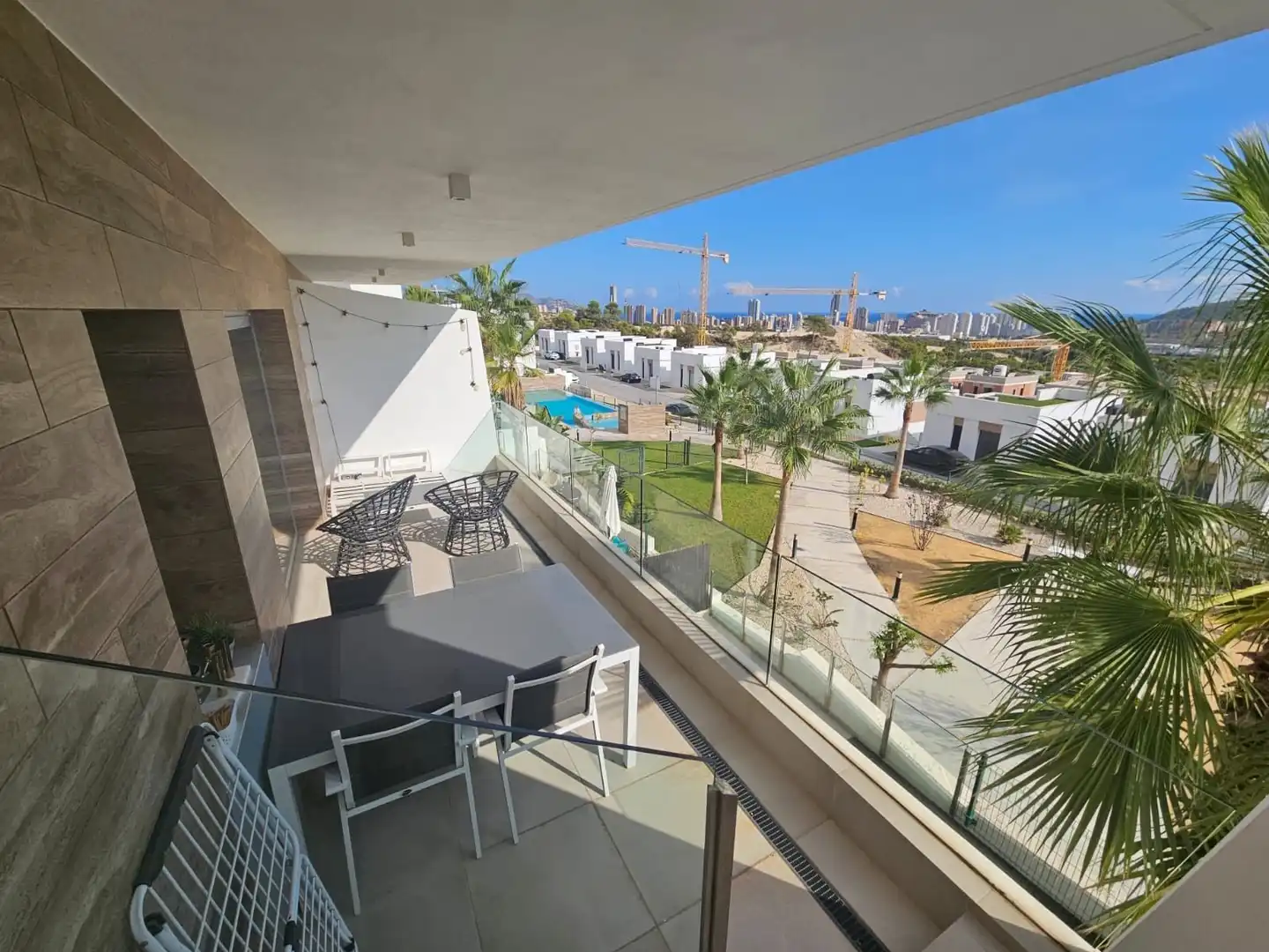 Terraza de Ático de alquiler en Finestrat con Aire acondicionado, Calefacción y Jardín privado