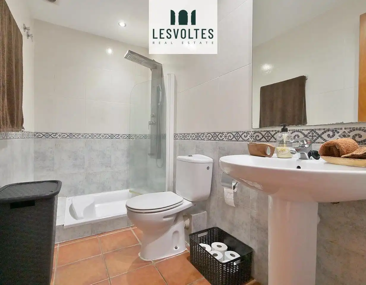 Piso en venta en Carrer de Bellcaire, La Punxa