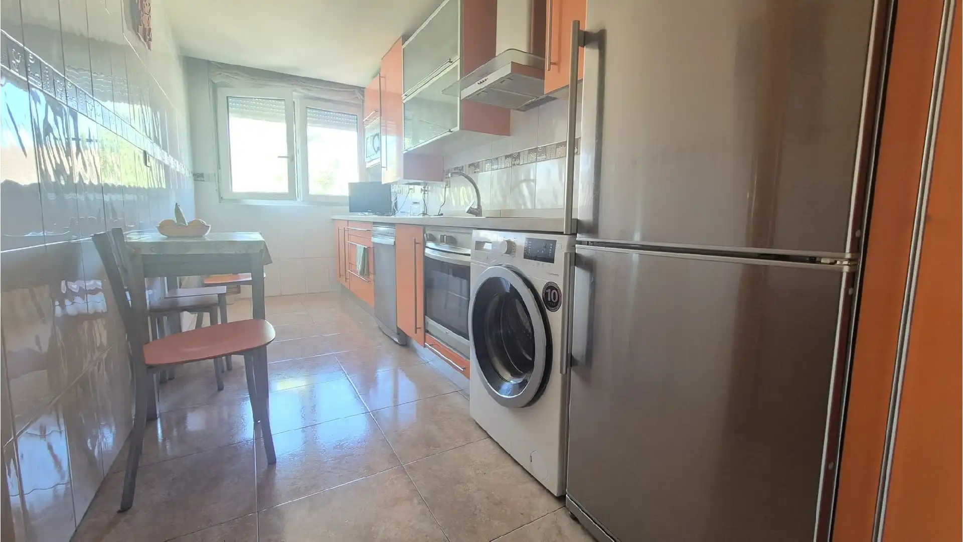 Cuina de Apartament en venda en Palencia amb Calefacció i Moblat