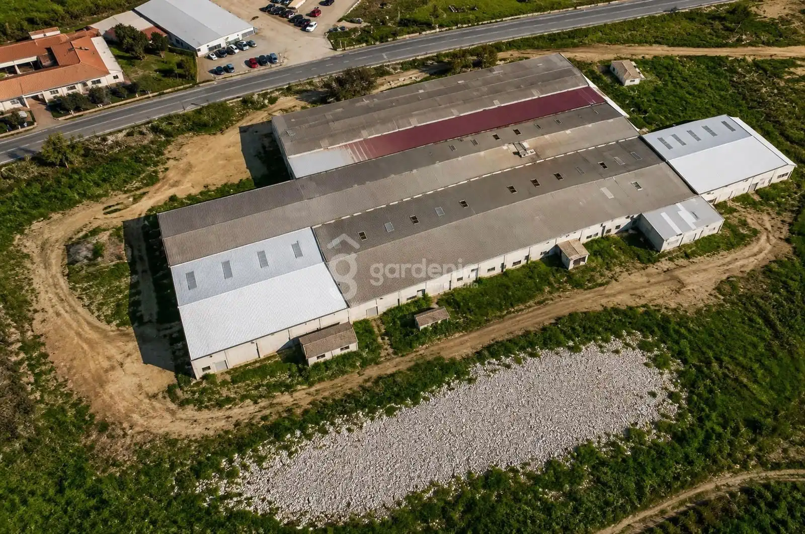 Vista exterior de Nau industrial en venda en Guadalcanal