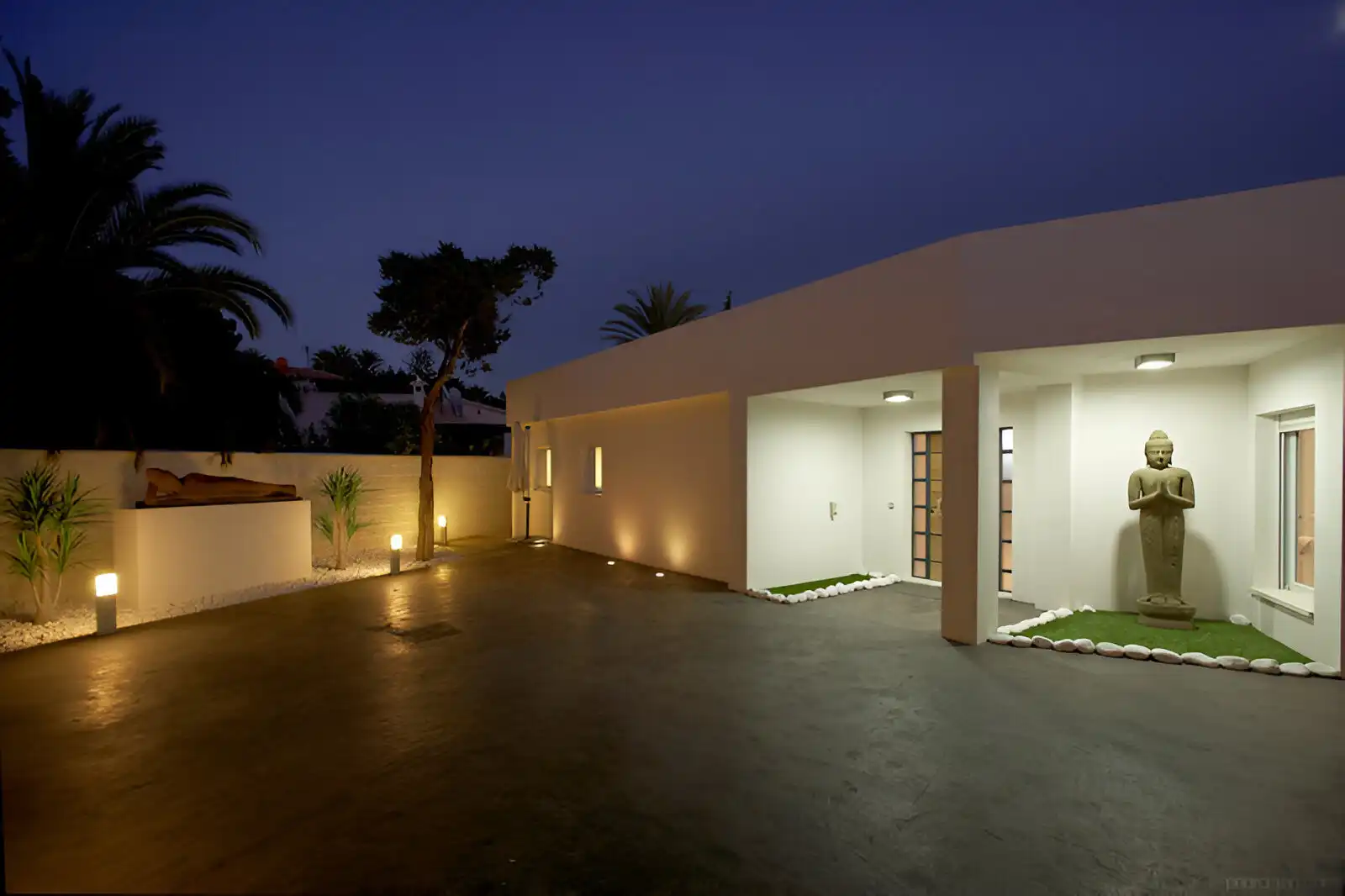 Vista exterior de Casa o chalet en venta en Marbella con Aire acondicionado, Jardín privado y Terraza