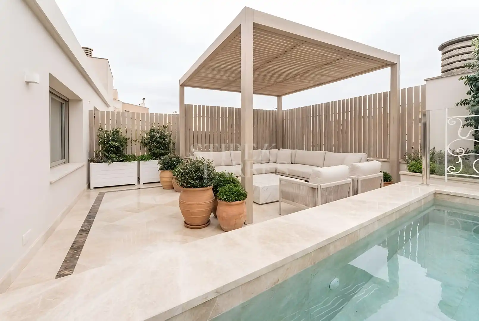 Terrasse von Maisonette zur Miete in  Barcelona Capital mit Klimaanlage, Heizung und Terrasse
