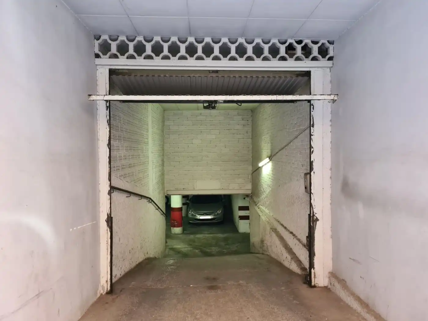 Garaje de alquiler en Calle Bilbao, Carretera de Vic - Remei