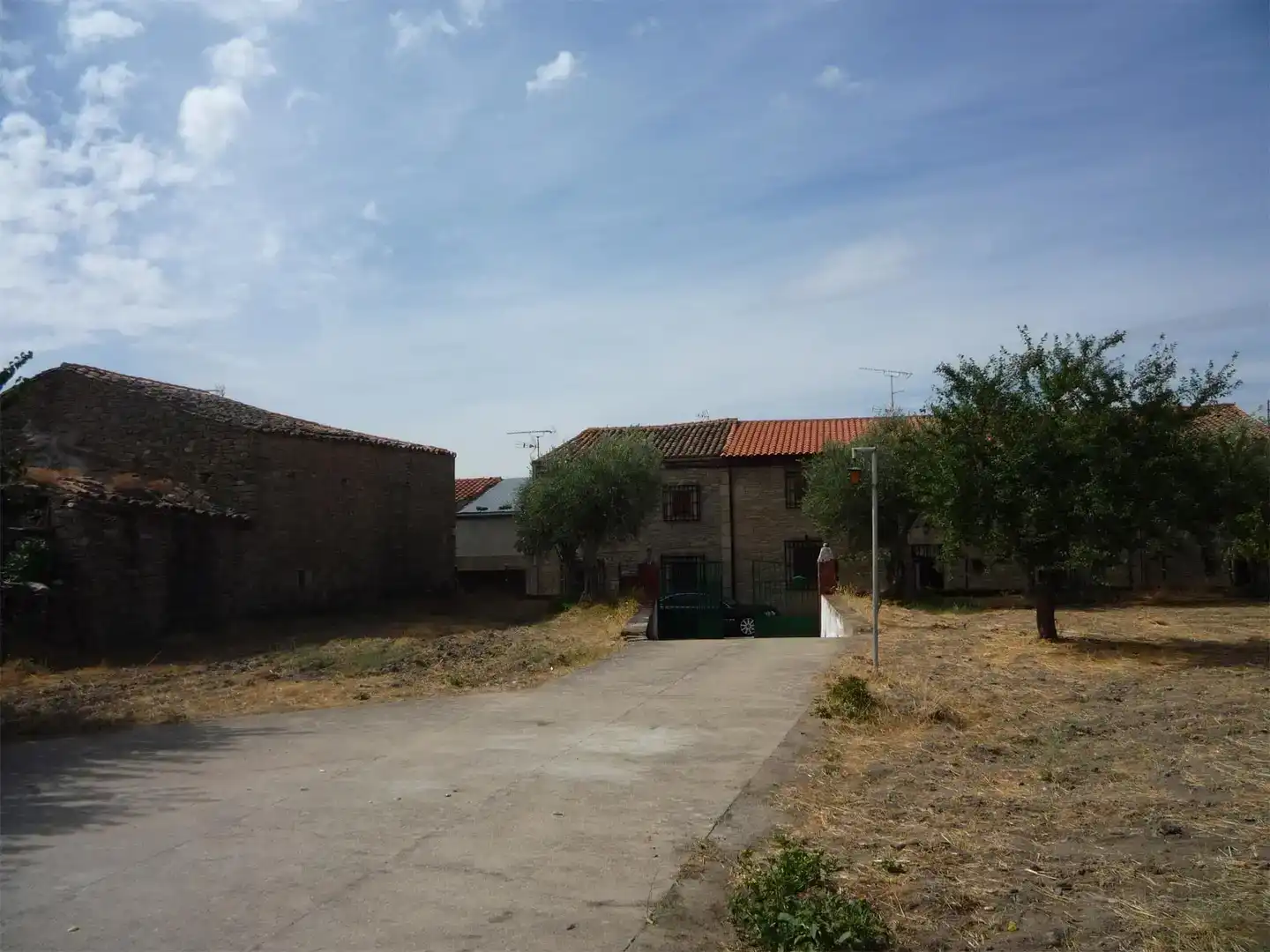Exterior view of Flat for sale in Sobradillo  with Private garden, Storage room and Furnished