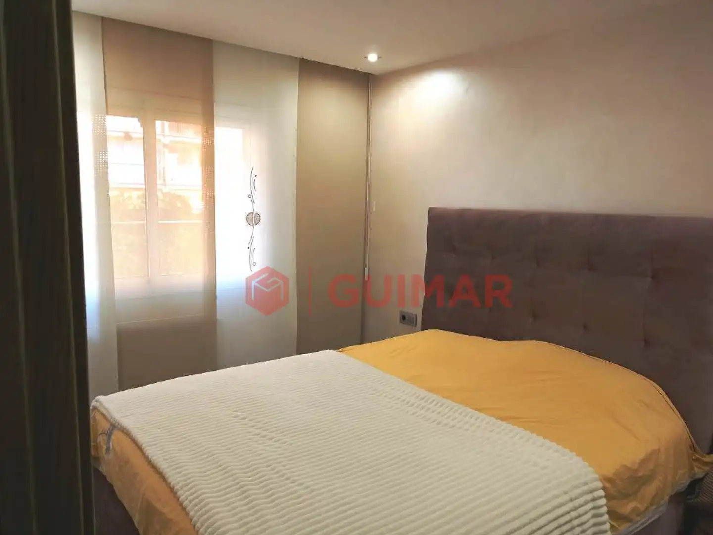 Dormitori de Pis en venda en Barcelona amb Aire condicionat, Jardí privat i Parquet