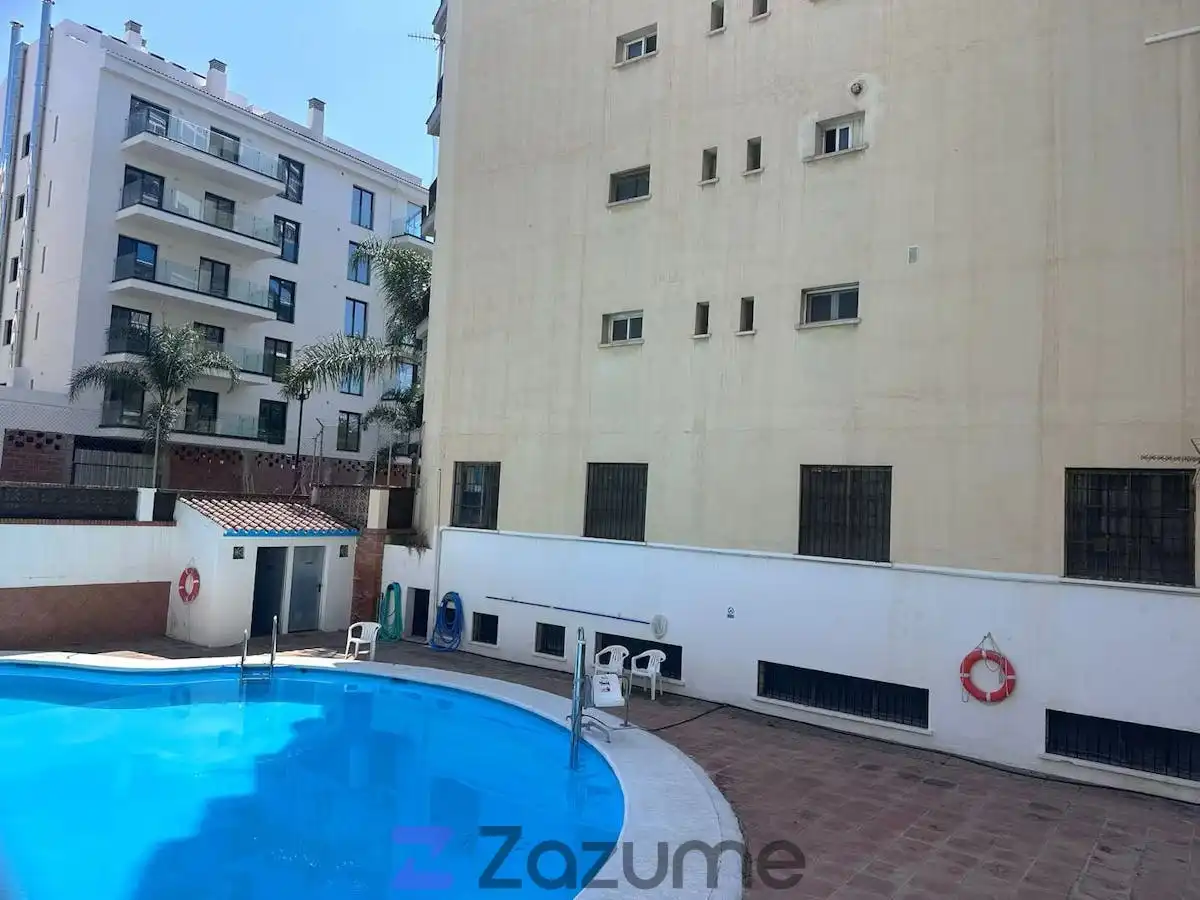 Piscina de Piso de alquiler en Fuengirola con Aire acondicionado, Parquet y Piscina