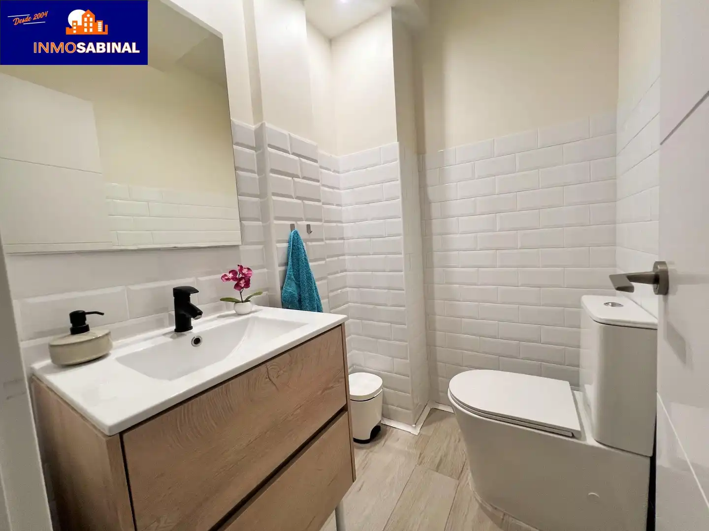 Baño de Casa adosada en venta en Vícar con Aire acondicionado, Calefacción y Terraza