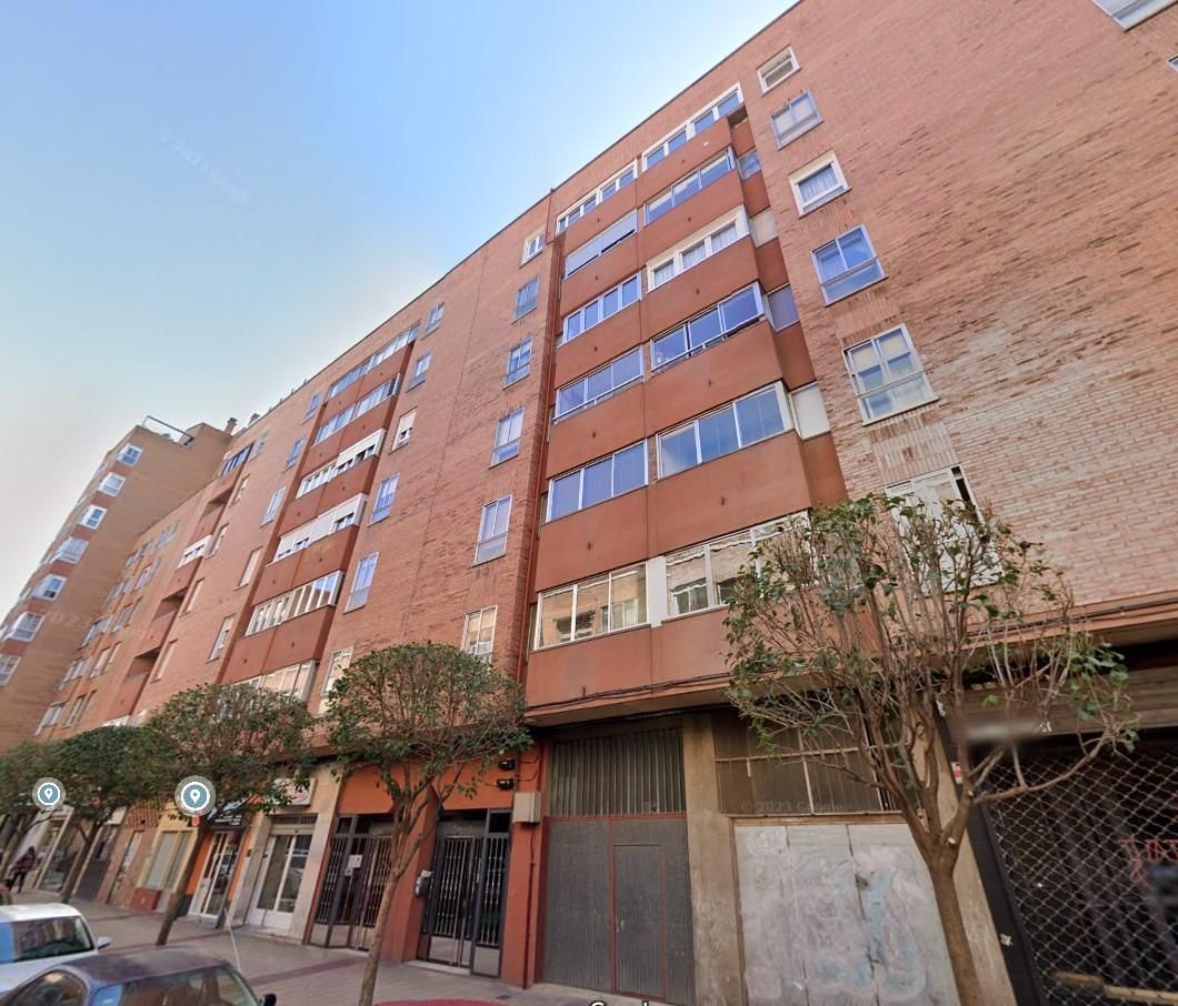 Vista exterior de Pis en venda en Valladolid Capital amb Calefacció i Terrassa