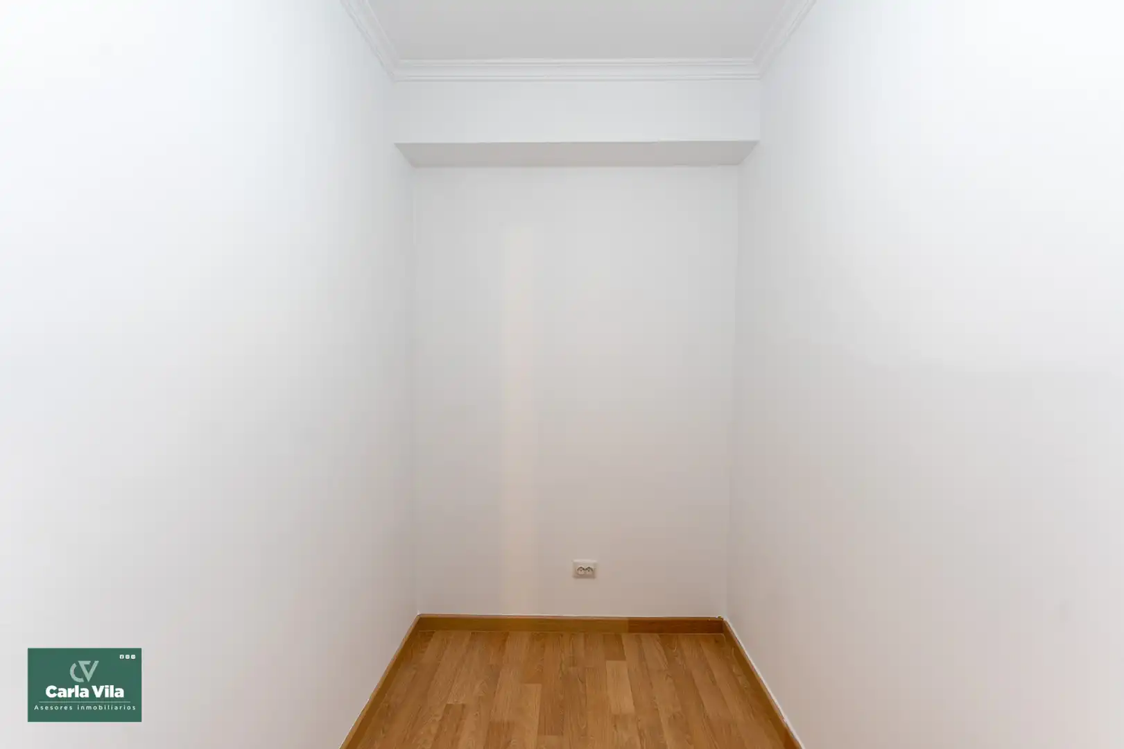 Piso en venta en Lugo con Calefacción, Parquet y Trastero