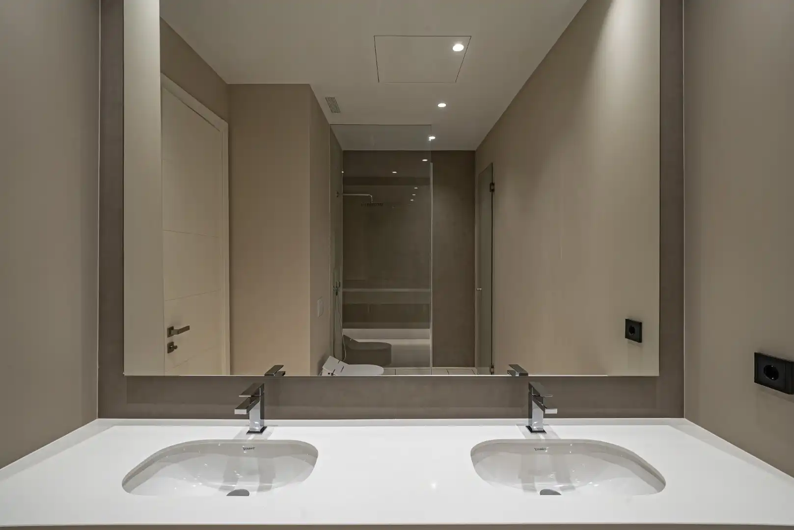 Chalet con piscina en venta en Milla de Oro, imagen 9