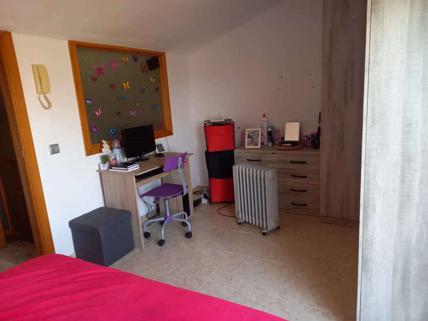 Habitación de Casa adosada en venta en Esparreguera con Aire acondicionado, Calefacción y Terraza