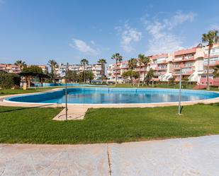 Piscina de Pis en venda en El Ejido amb Aire condicionat, Terrassa i Moblat