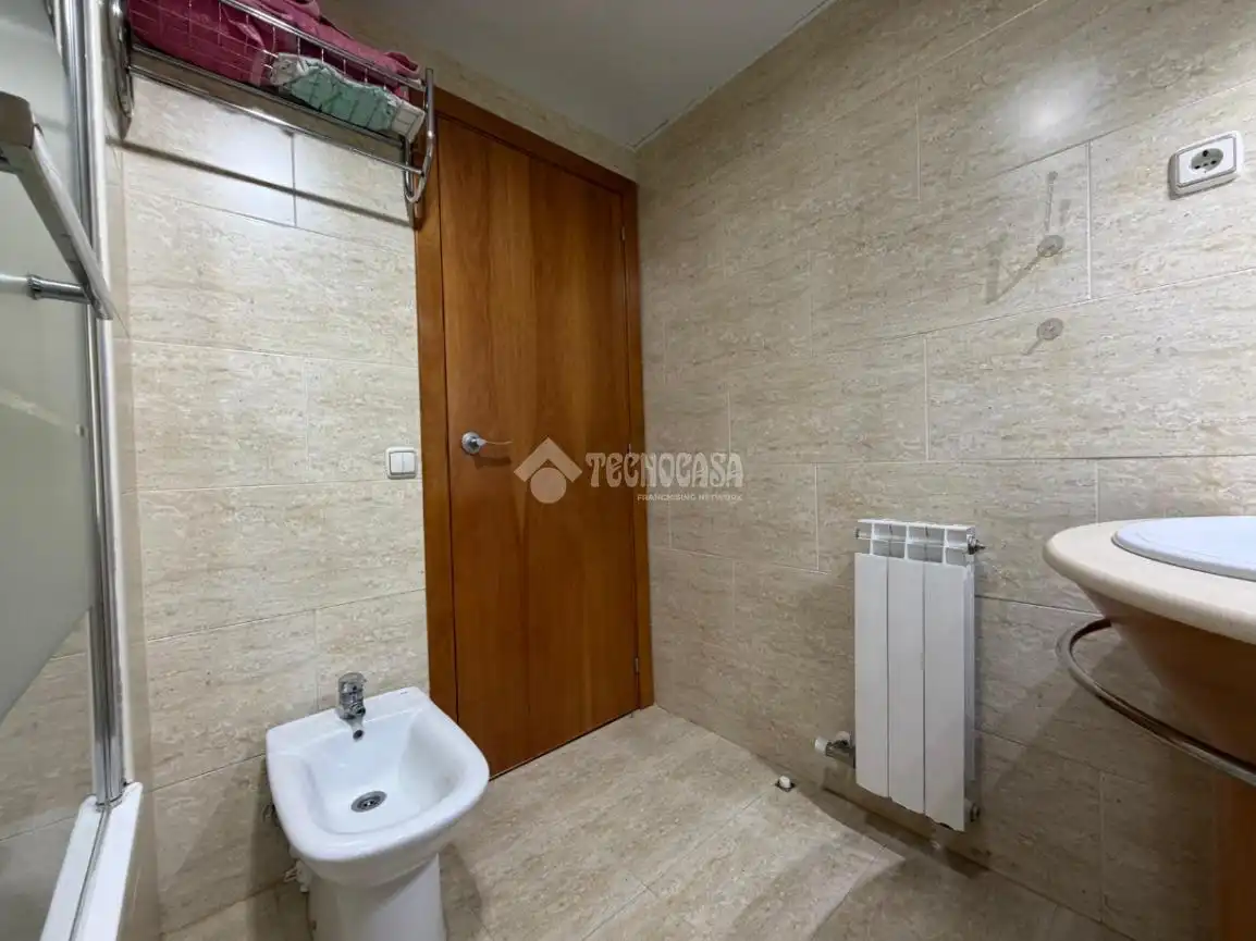 Baño de Piso en venta en Badalona con Aire acondicionado, Trastero y Balcón