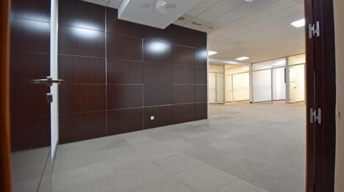 Foto 2 de Oficina en venda a Calle Poeta José Hierro, 1, San José - Buenos Aires, Pinto