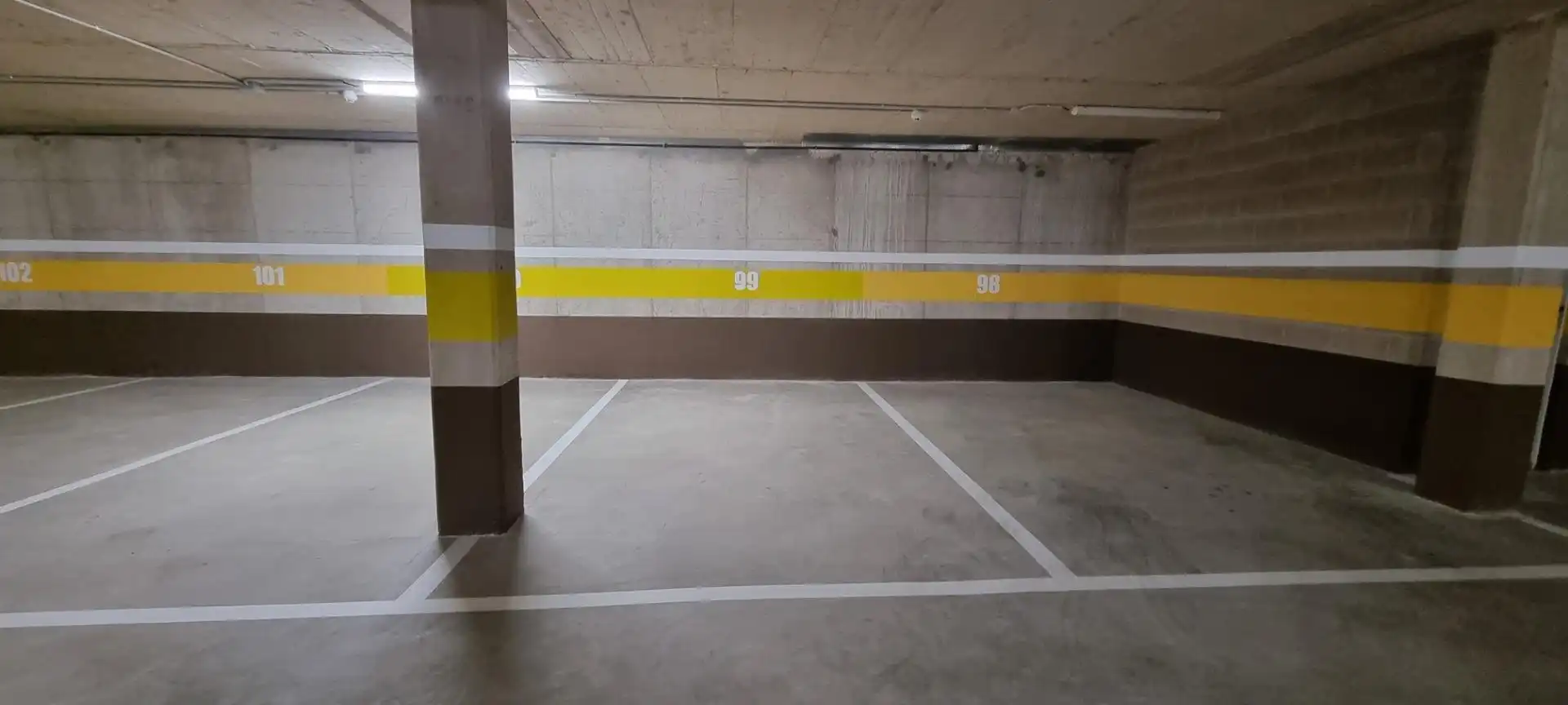 Parking de Piso en venta en Cuarte de Huerva con Aire acondicionado, Calefacción y Jardín privado