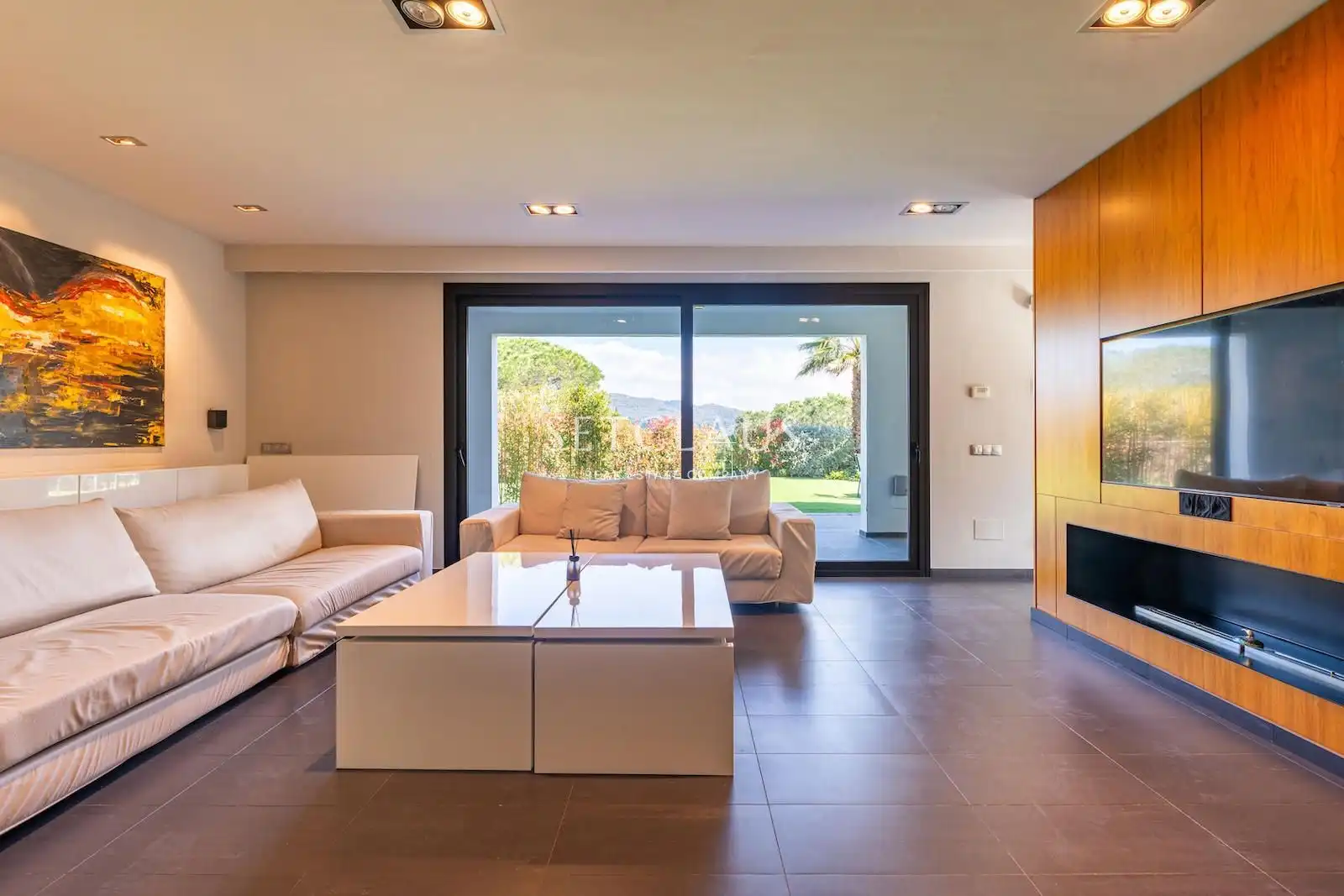 Sala d'estar de Casa o xalet en venda en Argentona amb Aire condicionat, Calefacció i Jardí privat