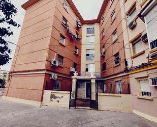 Exterior view of Flat for sale in  Sevilla Capital