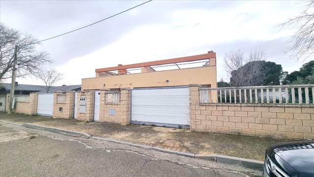 Casa-chalet en Venta en RÍO GALLEGO URCAMUSA en La Muela