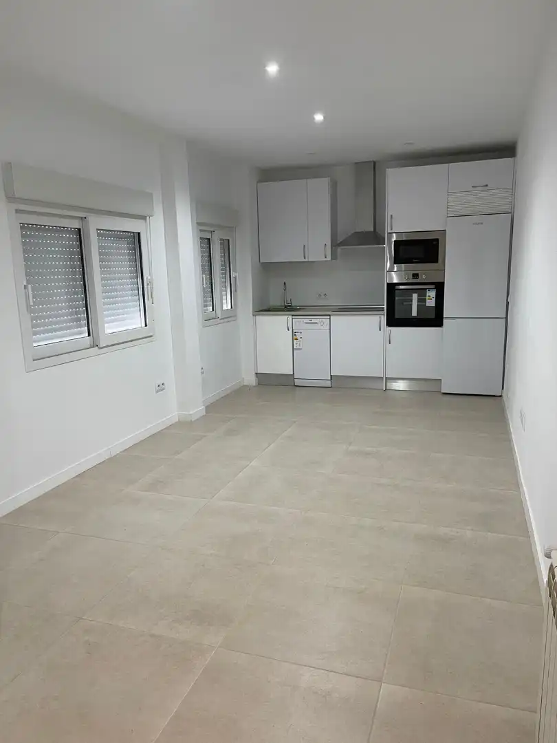 Flat for rent in Calle de Rafael Herrera, 11, Castilla