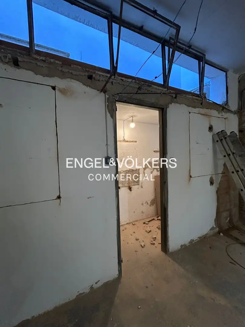 Vista exterior de Local en venta en Barcelona