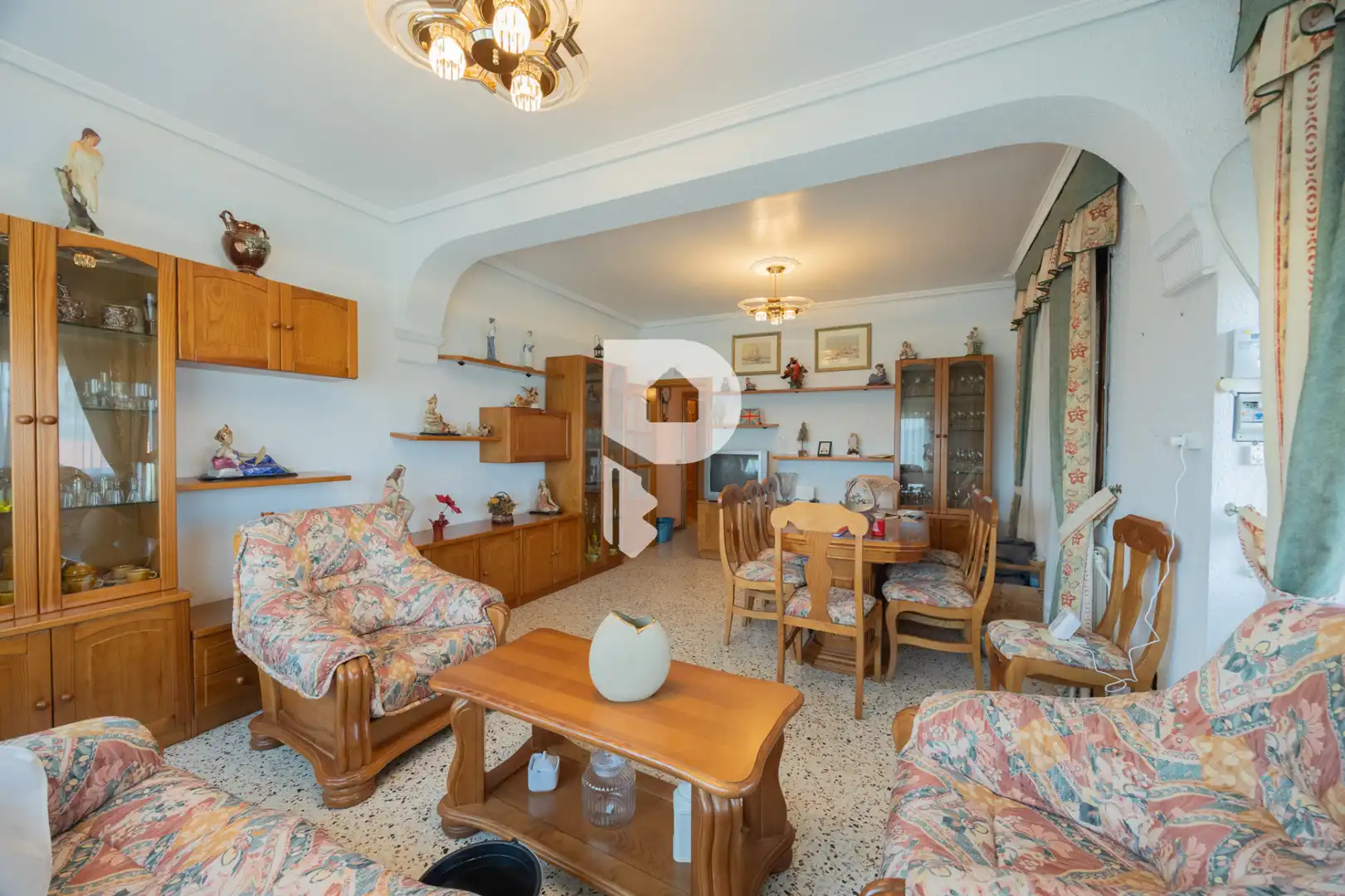 Sala d'estar de Casa o xalet en venda en Castellví de Rosanes amb Aire condicionat, Calefacció i Jardí privat