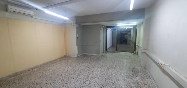 Local comercial en Venta en de Joan de Peguera en El Camp de l'Arpa del Clot