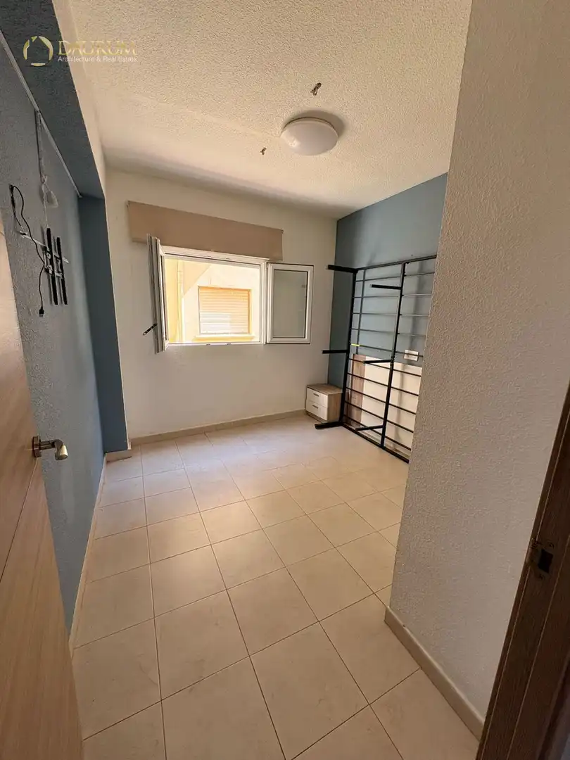 Habitación de Piso en venta en Tavernes de la Valldigna con Terraza y Amueblado
