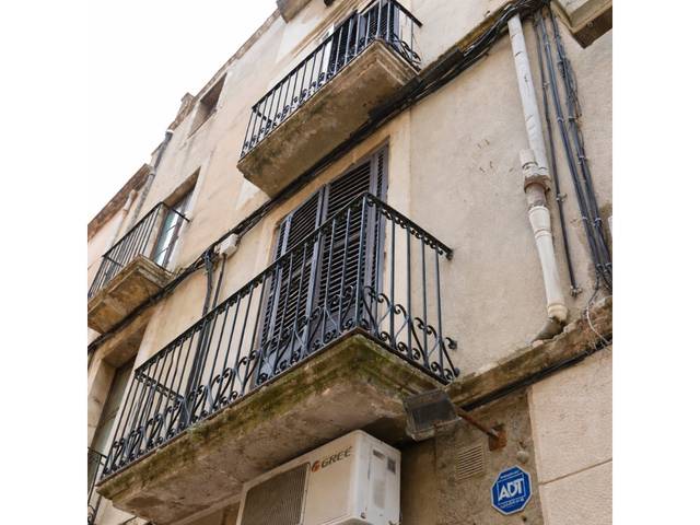 Edificio en Venta en Calle Parellada La en Centre Vila