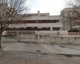 Exterior view of Flat for sale in Arroyomolinos (Madrid)  with Storage room and Community pool