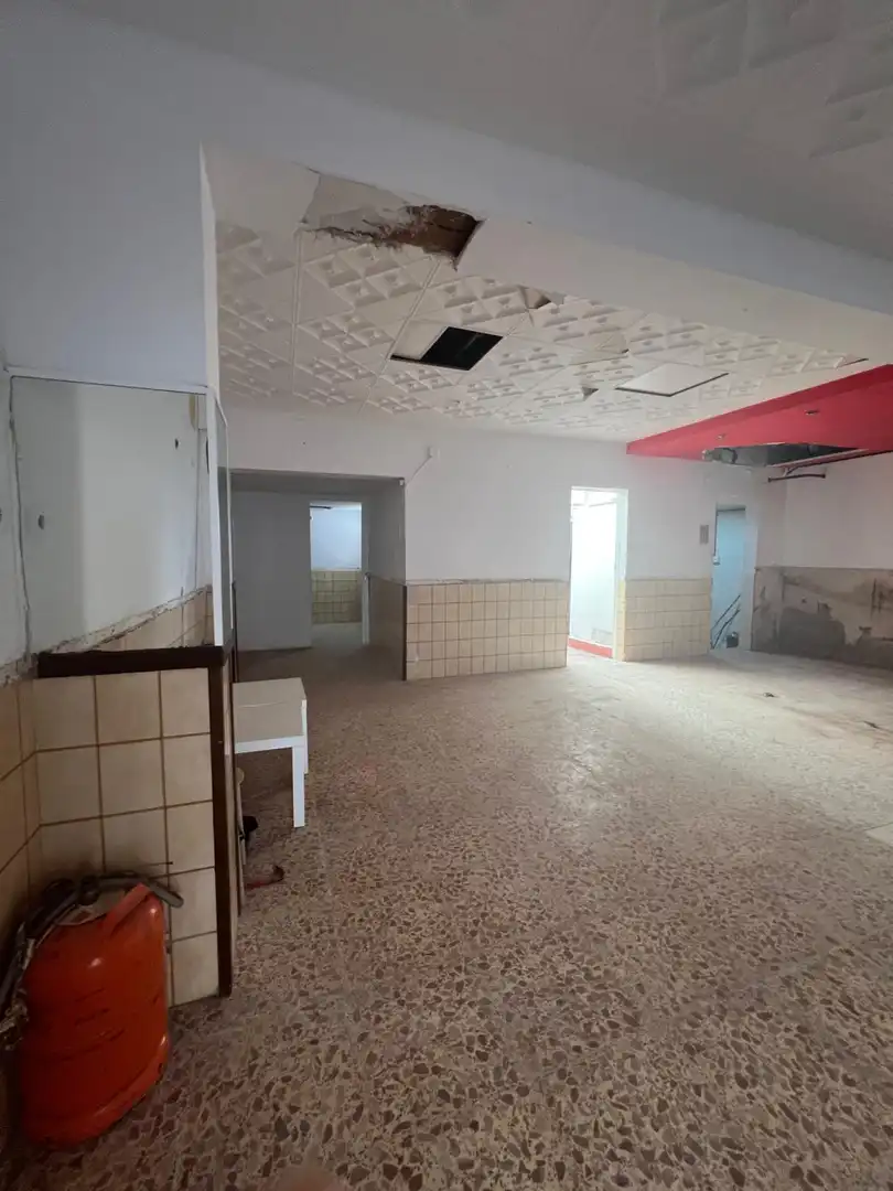 Local comercial en venda a La Gavarra, imagen 3