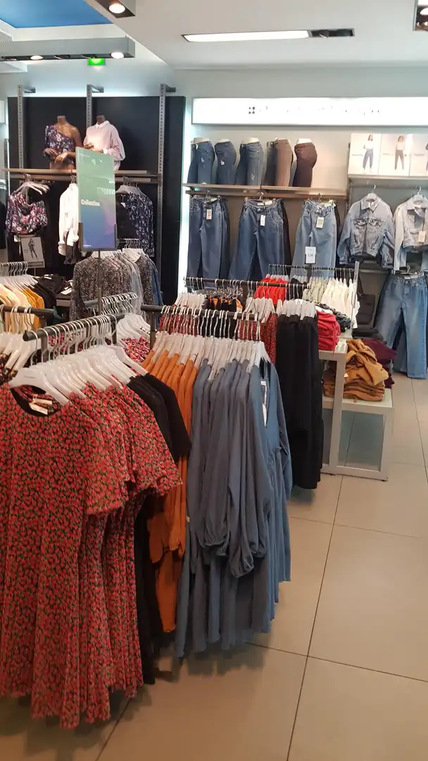 Local comercial en alquiler en Calle Hermanos Belón Lima, imagen 4