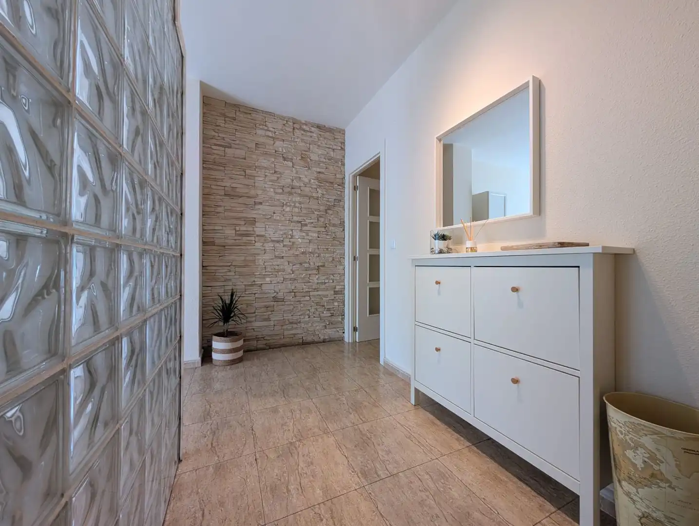 Baño de Piso de alquiler en Huelva con Aire acondicionado