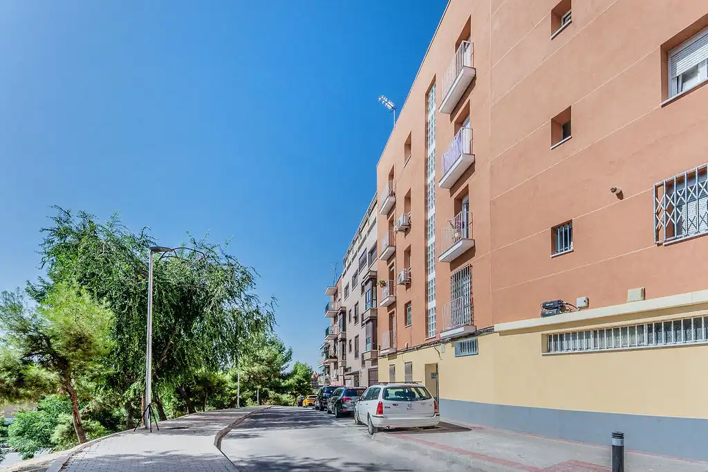 Vista exterior de Piso en venta en Madrid
