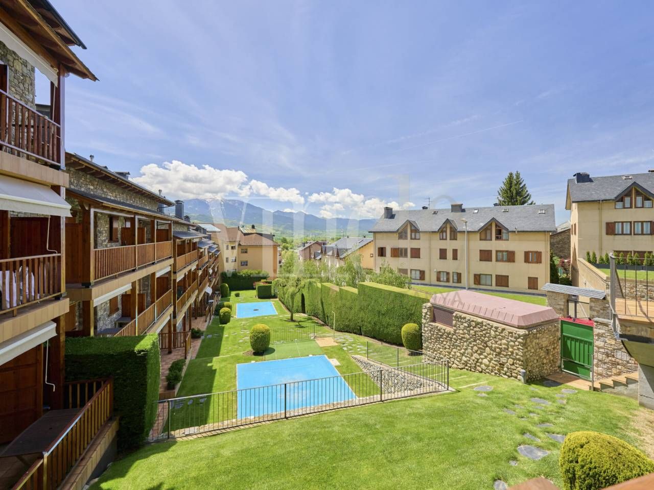 Garden of Apartment for sale in Puigcerdà  with Heating, Parquet flooring and Terrace