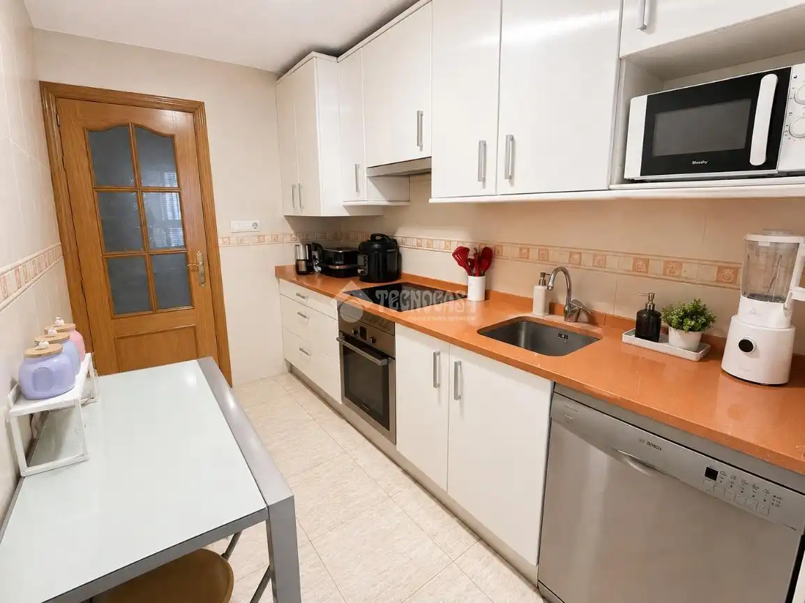 Cocina de Piso en venta en Pozuelo del Rey con Calefacción y Trastero