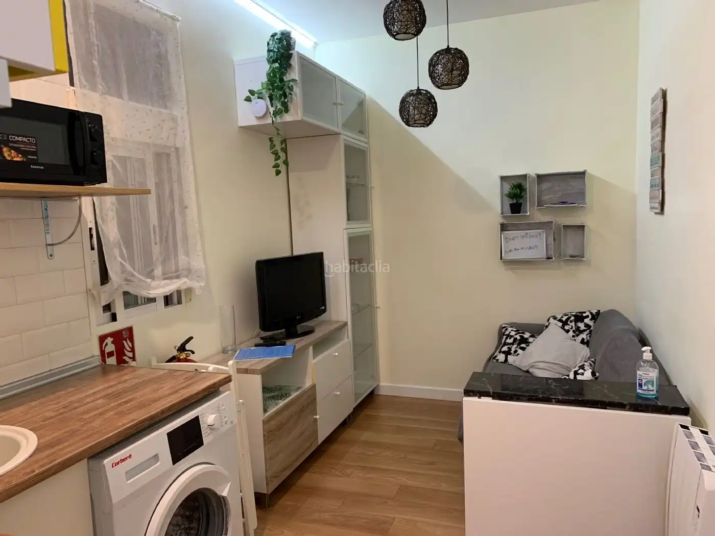 Erdgeschosswohnung zur Miete in Calle Laín Calvo 13