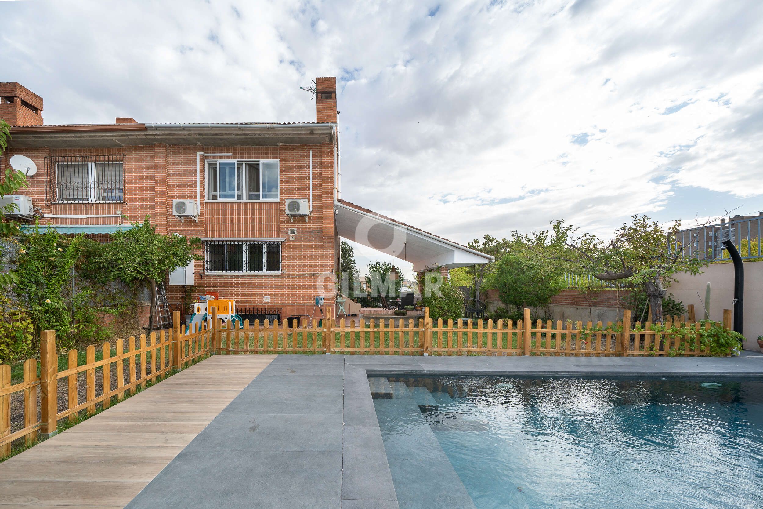 Garden of Single-family semi-detached for sale in Coslada  with Heating, Private garden and Swimming Pool