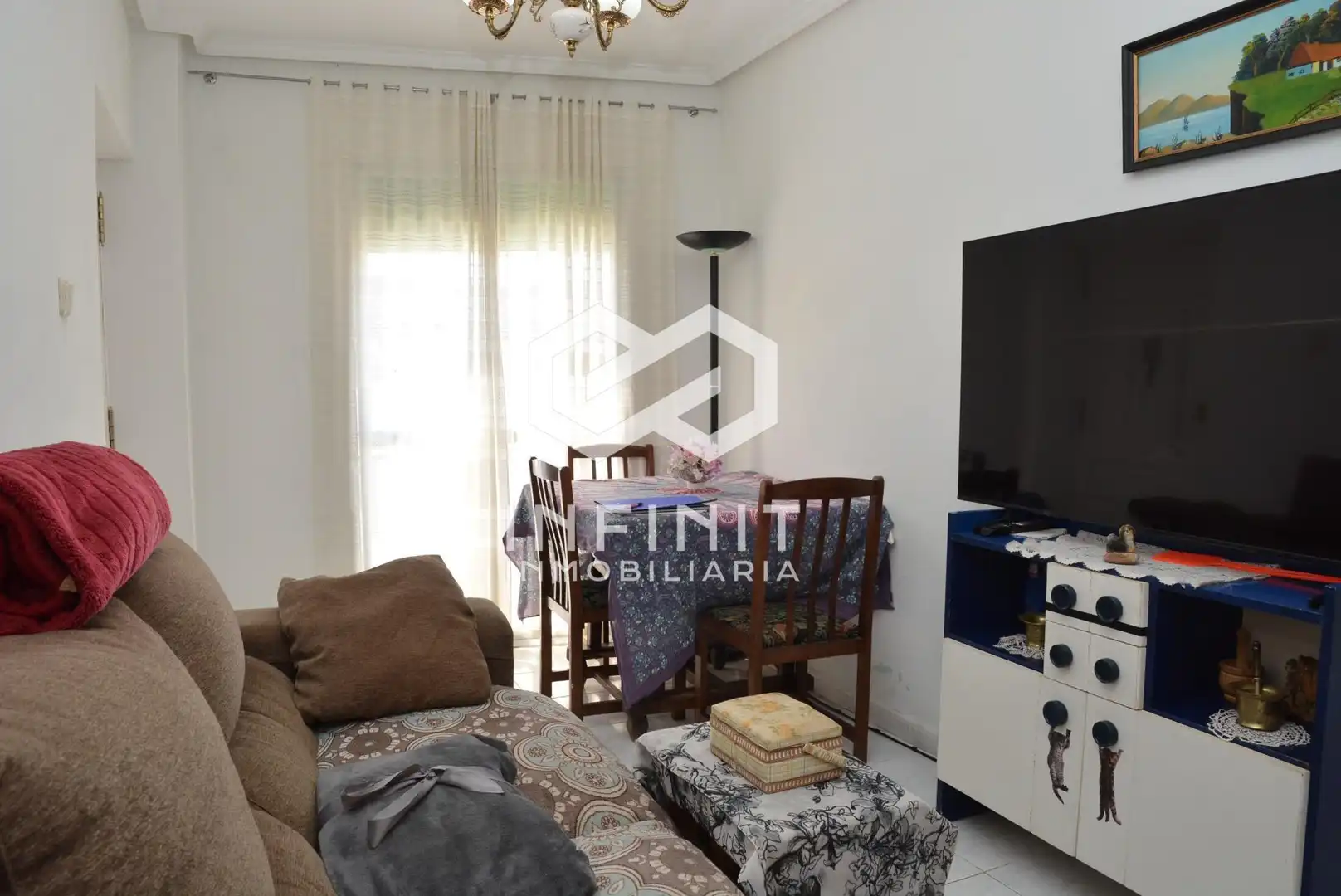 Sala d'estar de Casa o xalet en venda en Moratilla de los Meleros amb Traster i Balcó