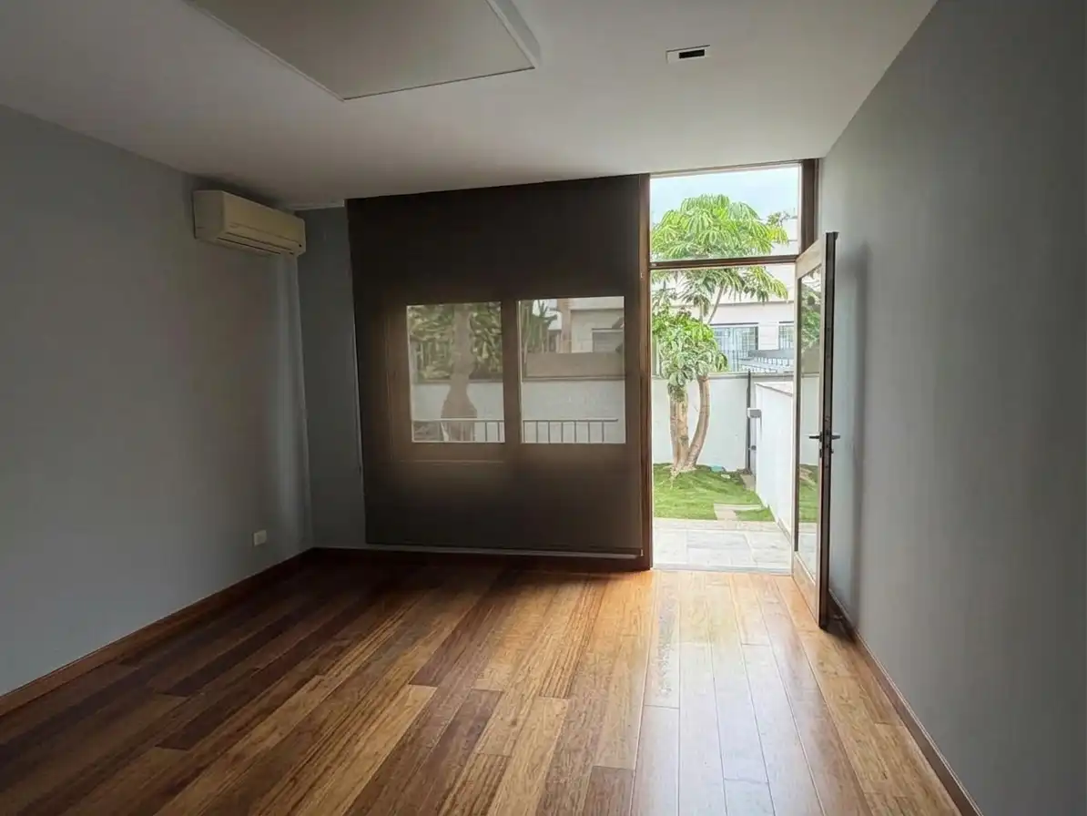 Wohnung zur Miete in Las Palmas de Gran Canaria mit Klimaanlage und Privatgarten