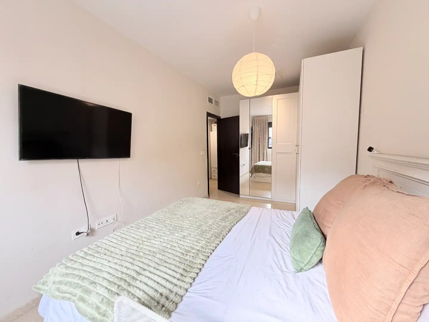 Habitación de Piso en venta en Mairena del Aljarafe con Aire acondicionado y Trastero
