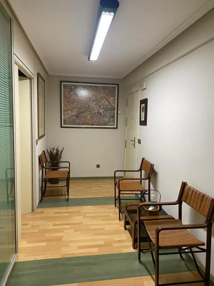 Ufficio con ascensore in vendita a Calle Guardia Civil 5 1º A 24001 Leon, imagen 2