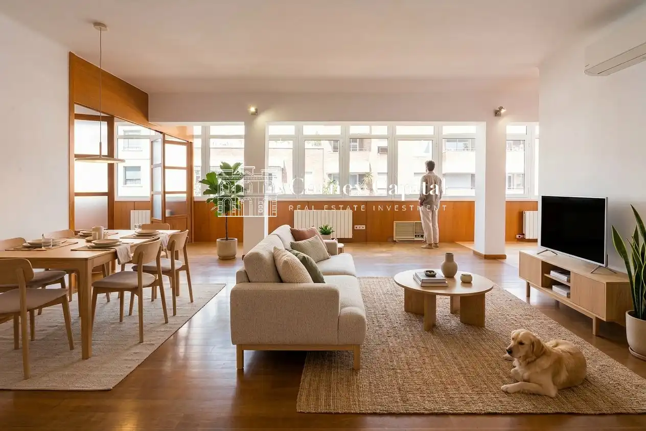 Flat with lift for sale in Gràcia