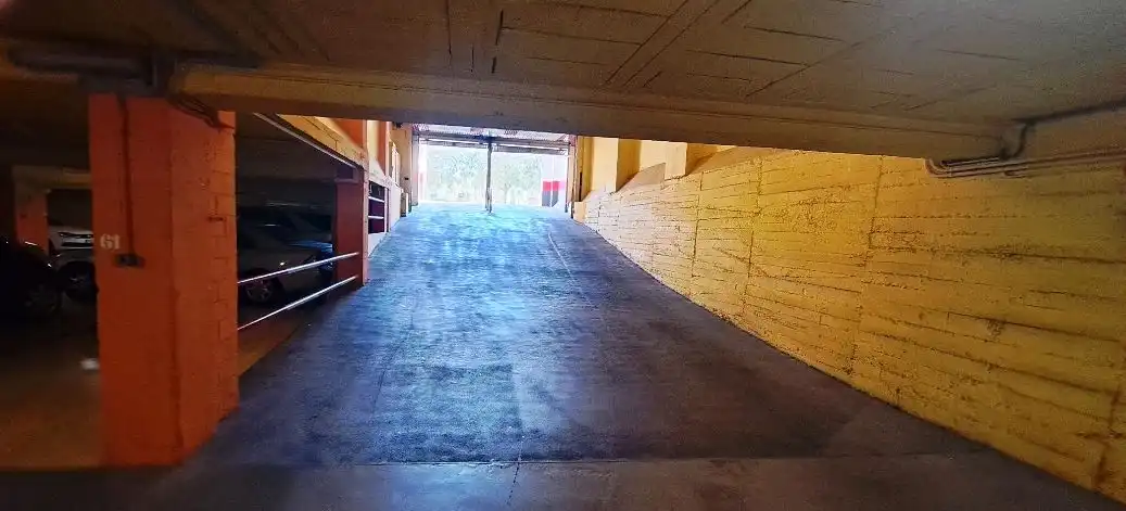 Doppelparkplatz zur Miete in Avinguda del Segre, imagen 5