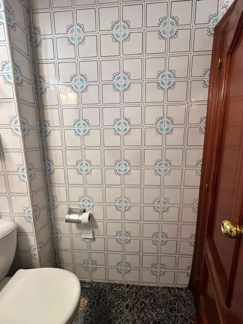 Baño de Piso en venta en Badia del Vallès con Calefacción y Balcón