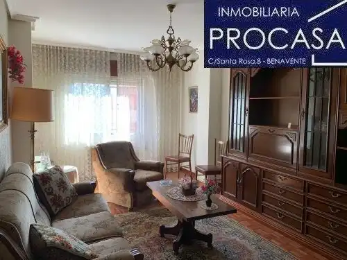 Sala d'estar de Pis en venda en Benavente amb Traster