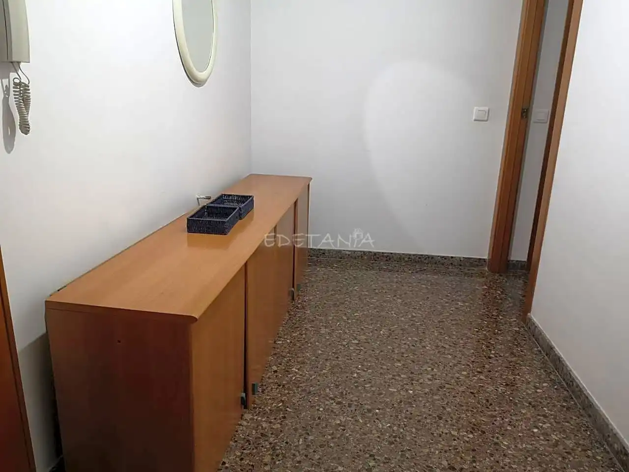 Habitació a D'Almansa, Moncada