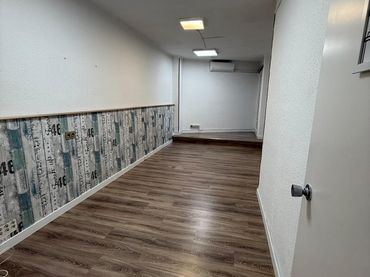 Oficina amb ascensor de lloguer a ARAGO 463