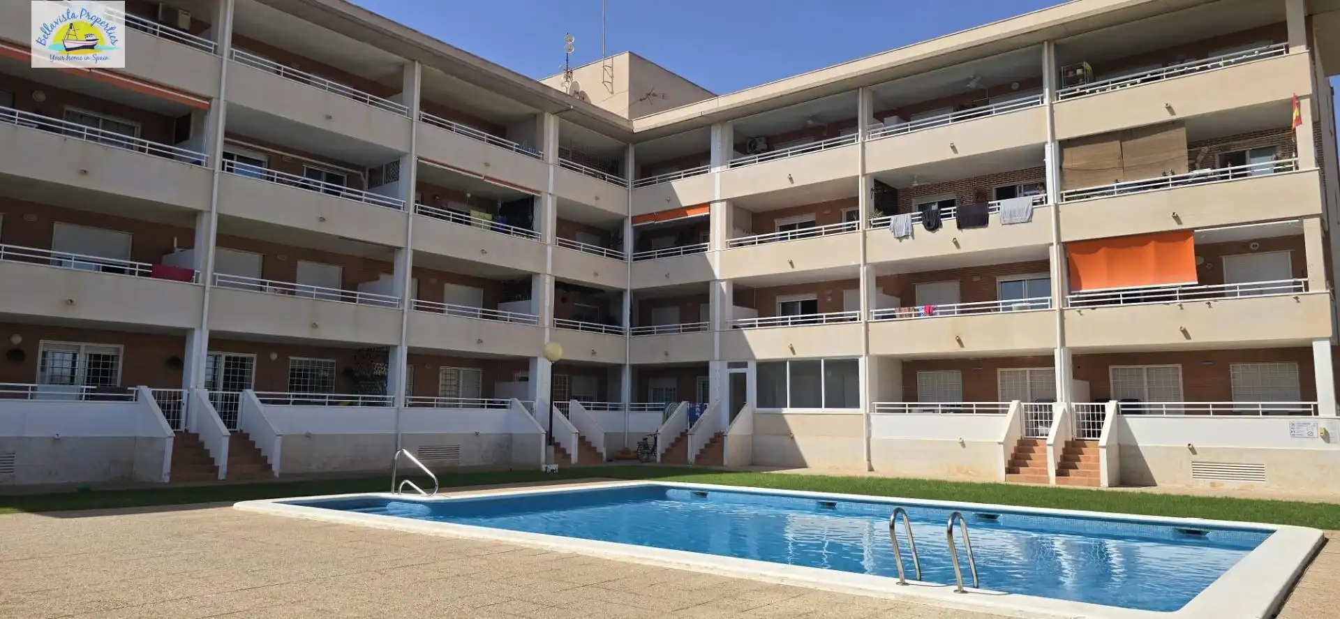 Vista exterior de Apartament en venda en Cartagena amb Moblat, Balcó i Alarma
