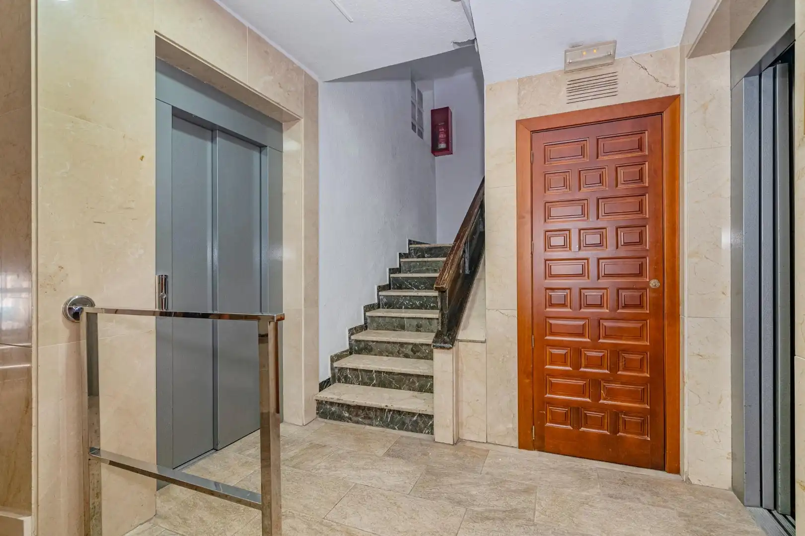 Piso en venta en Granada con Amueblado