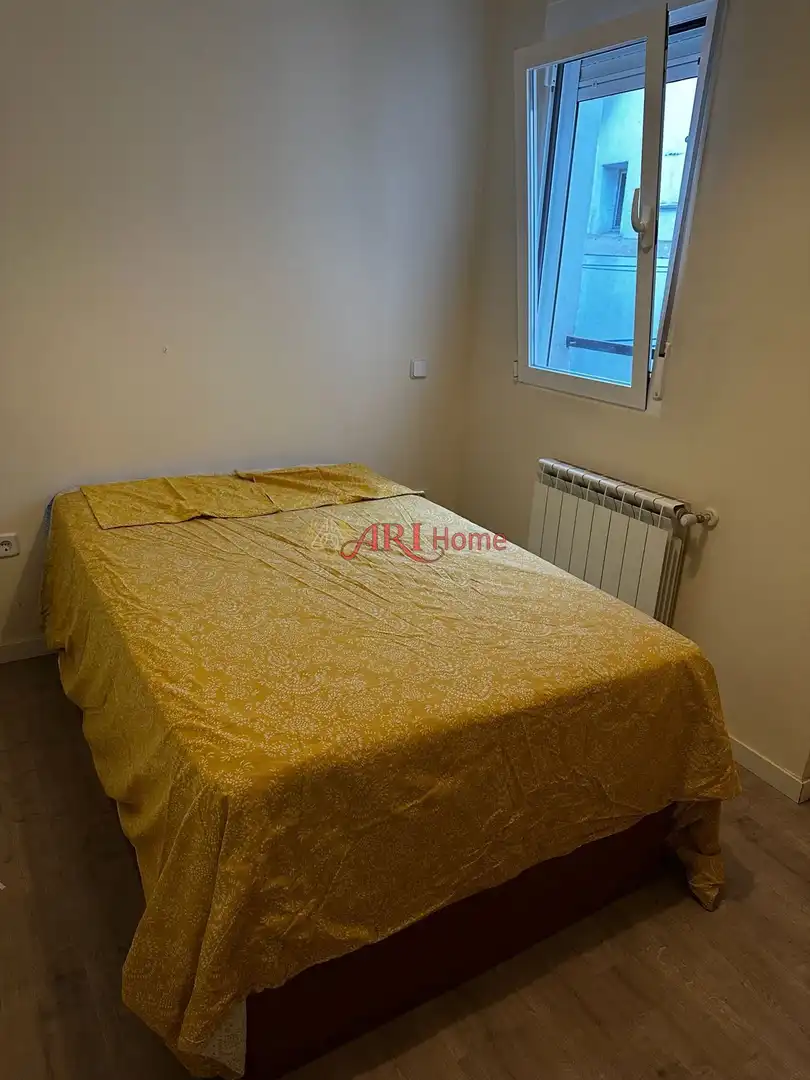 Bedroom of Flat for rent in Madrid  with Heating and Furnished